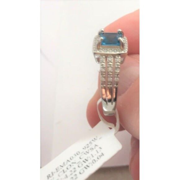 Beautiful Sterling Silver Created London Blue Topaz Ring - Size 8 - Picture 4 of 5